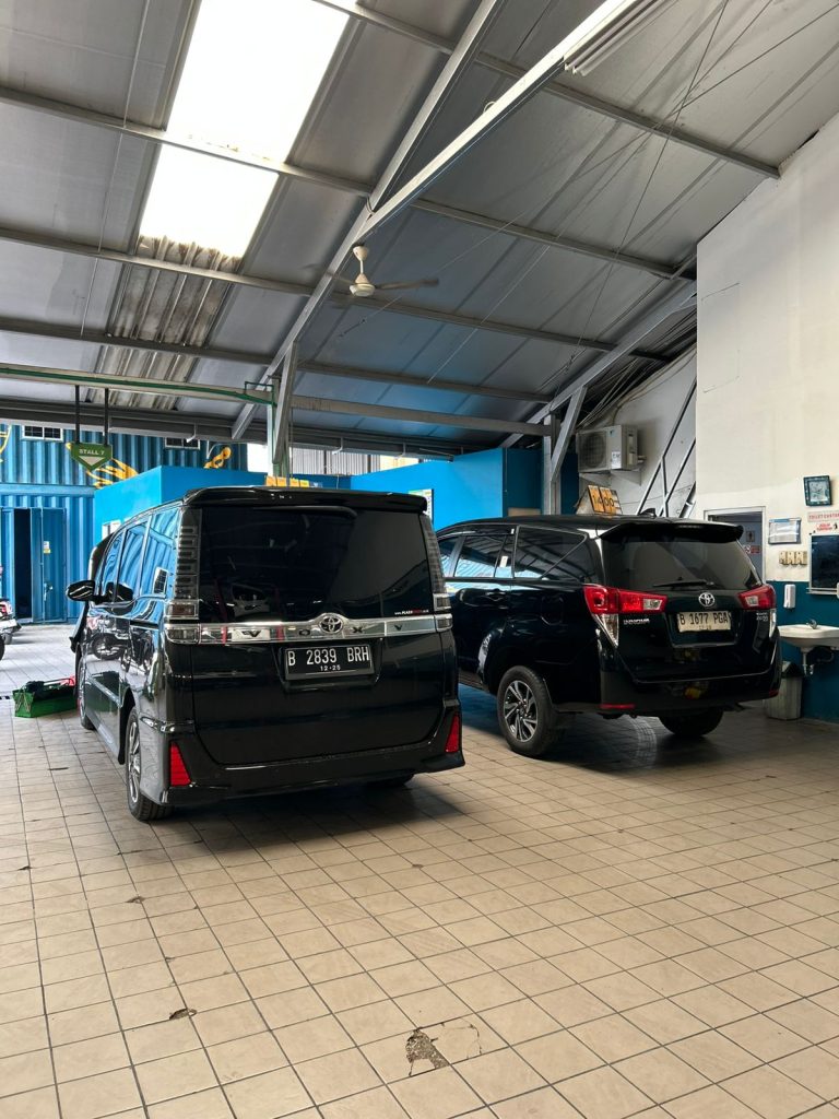 Servis Ringan dan Servis Besar Pada Mobil
