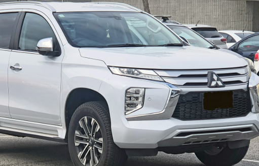 Pajero Dakar vs Exceed: Mana yang Lebih Worth It?